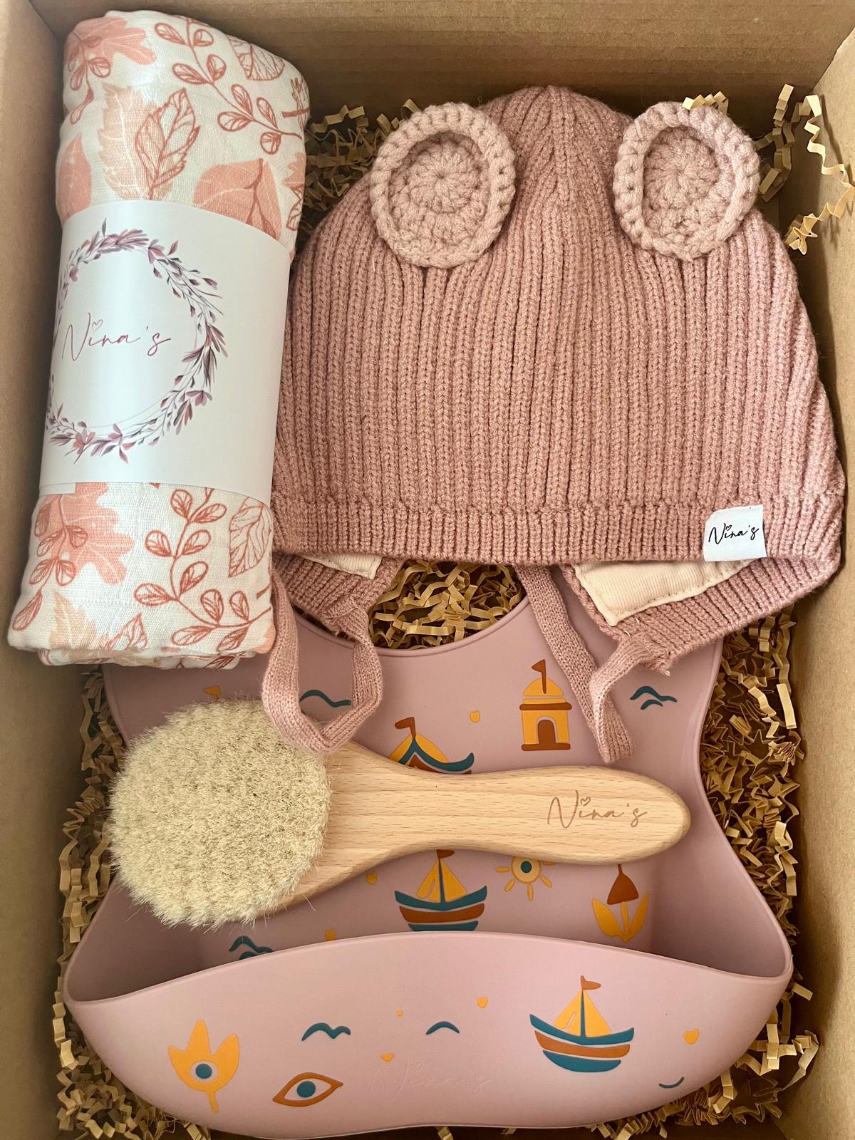 Newborn & Infant Gift Box | Large Swaddle, Baby Brush, Beanie & Il-Luzzu Silicone Bib