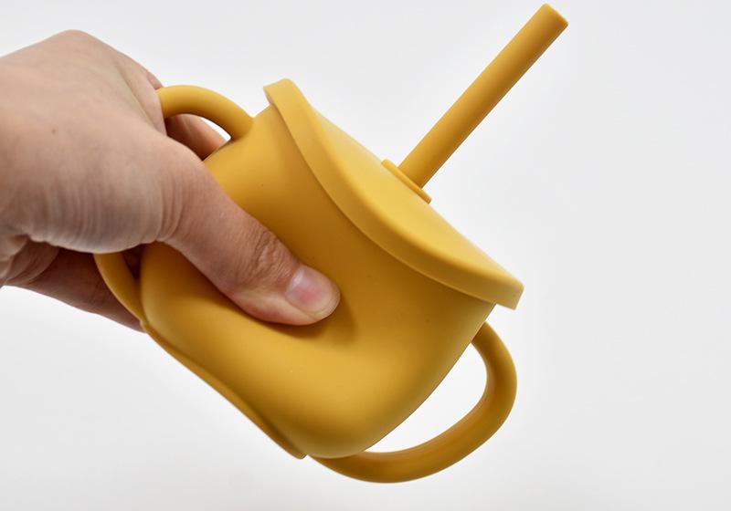 Silicone Cup with Straw