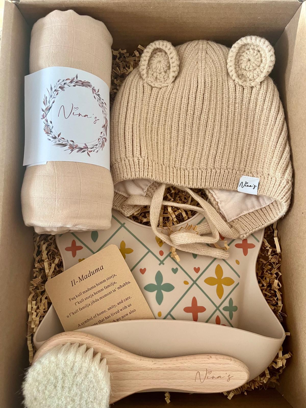 Newborn & Infant Gift Box | Large Swaddle, Baby Brush, Beanie & Il-Maduma Silicone Bib