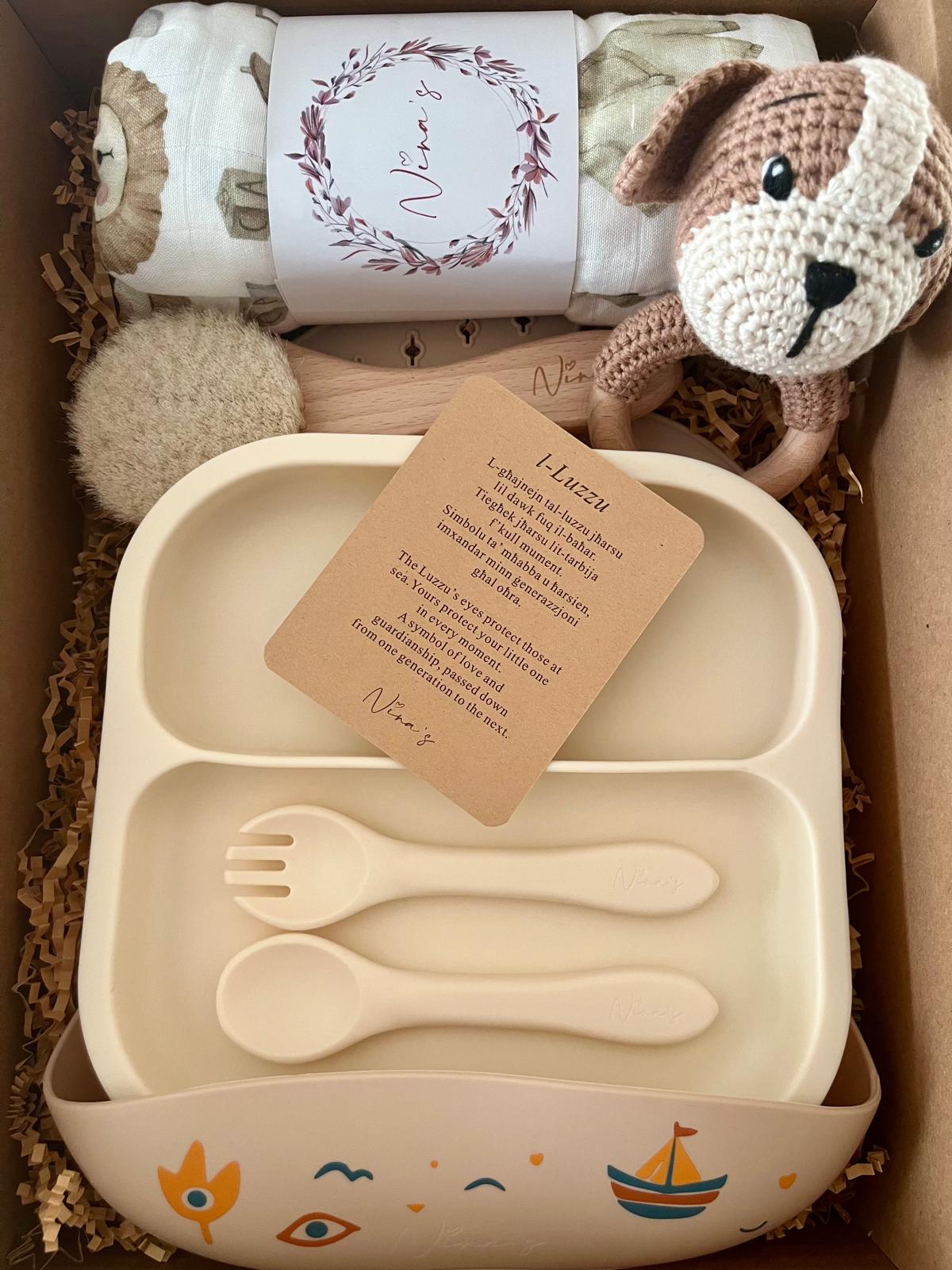 Gift Box | Large Swaddle, Animale Teether, Baby Brush, Plate, Fork & Spoon, Il-Luzzu Silicone Bib